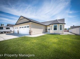 10254 N Zenith St, Hayden Lake, ID 83835