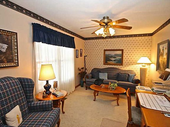 3rd image of 5519 N Red Oak Dr
