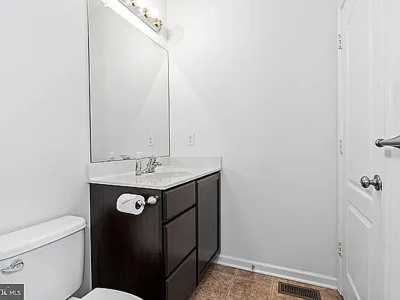 2223 N Okeeffe Ln — Photo 20