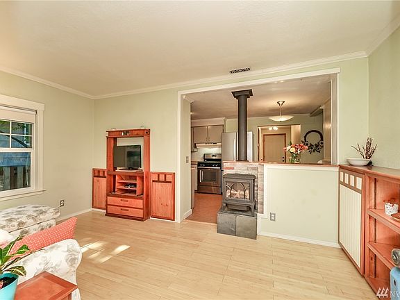 5th image of 4408 S 124th St
