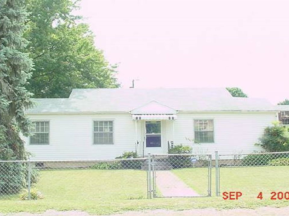 1st image of 2922 Glenrose Ave NW