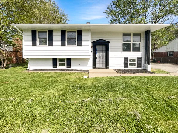 3949 Eisenhower Dr, Indianapolis, IN 46254