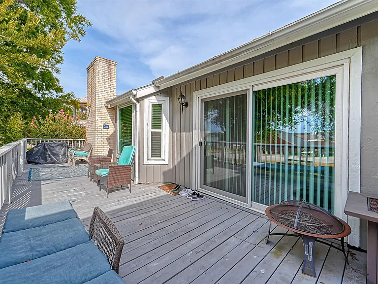 131 Cove Cir — Photo 38