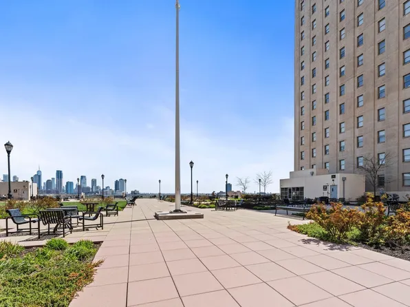 4 Beacon Way image 43 of 45