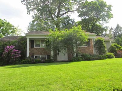10 Newell Ct, Menands, NY, 12204