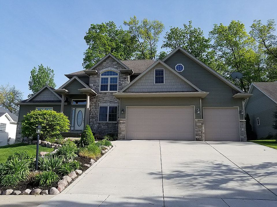 1st image of 286 Hawkwood Dr