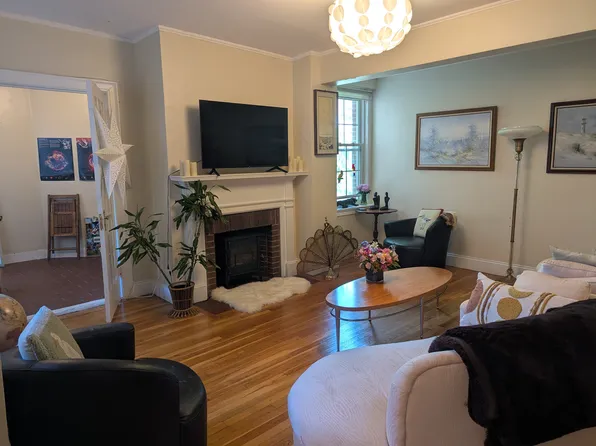 7 Craigie Cir #32, Cambridge, MA 02138
