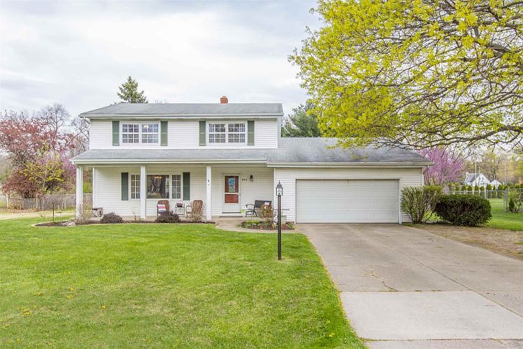 1st image of 52944 Camellia Dr