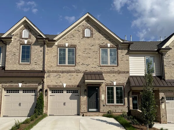 4736 Willowstone Dr, High Point, NC 27265