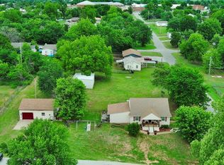 701 W Comanche Ave, Rush Springs, OK 73082