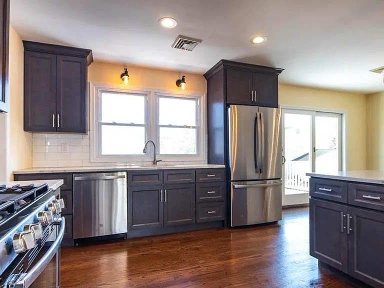 5 Castro Grove Dr — Photo 4