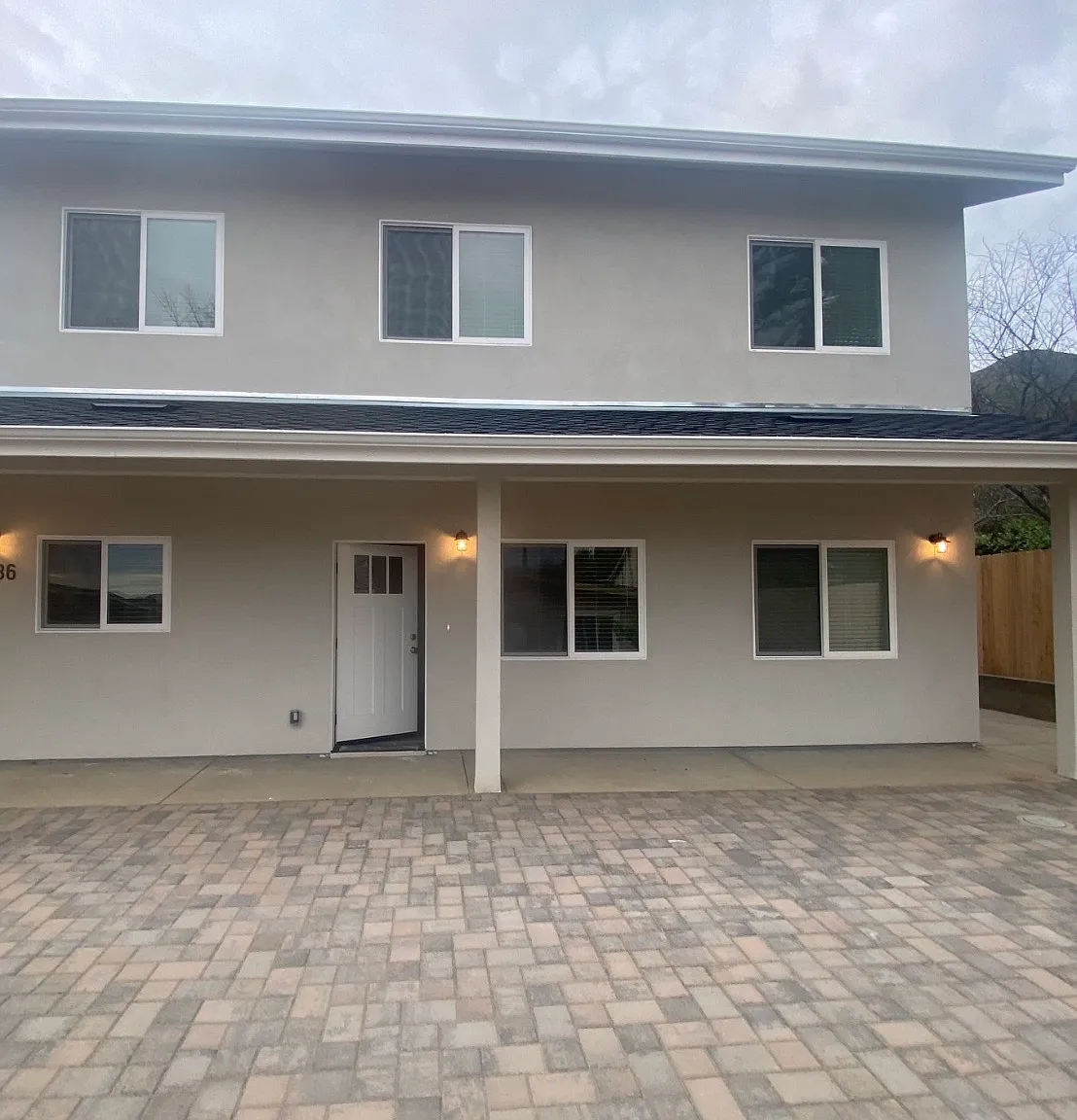 4 bed, 1050 sqft, $7,400 — Photo 1