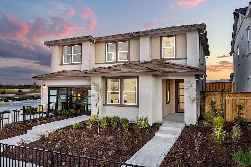 Plan 2 Exterior
