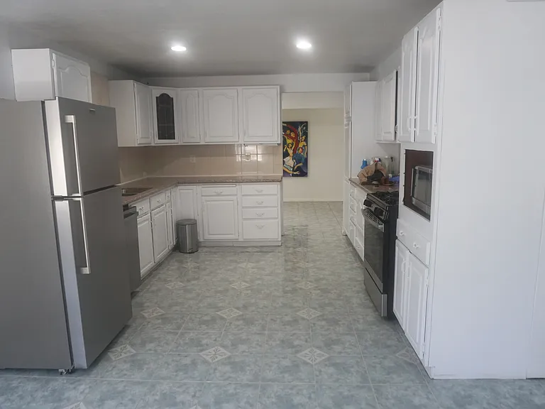 221 S Topo St — Photo 6