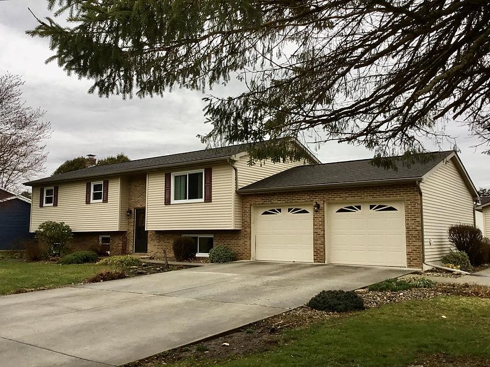 1st image of 118 Park Side Dr