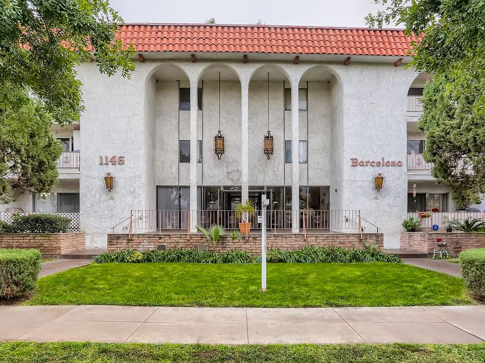 1st image of 1146 E Lexington Dr #34