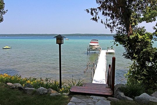 5th image of 4263 N West Torch Lake Dr