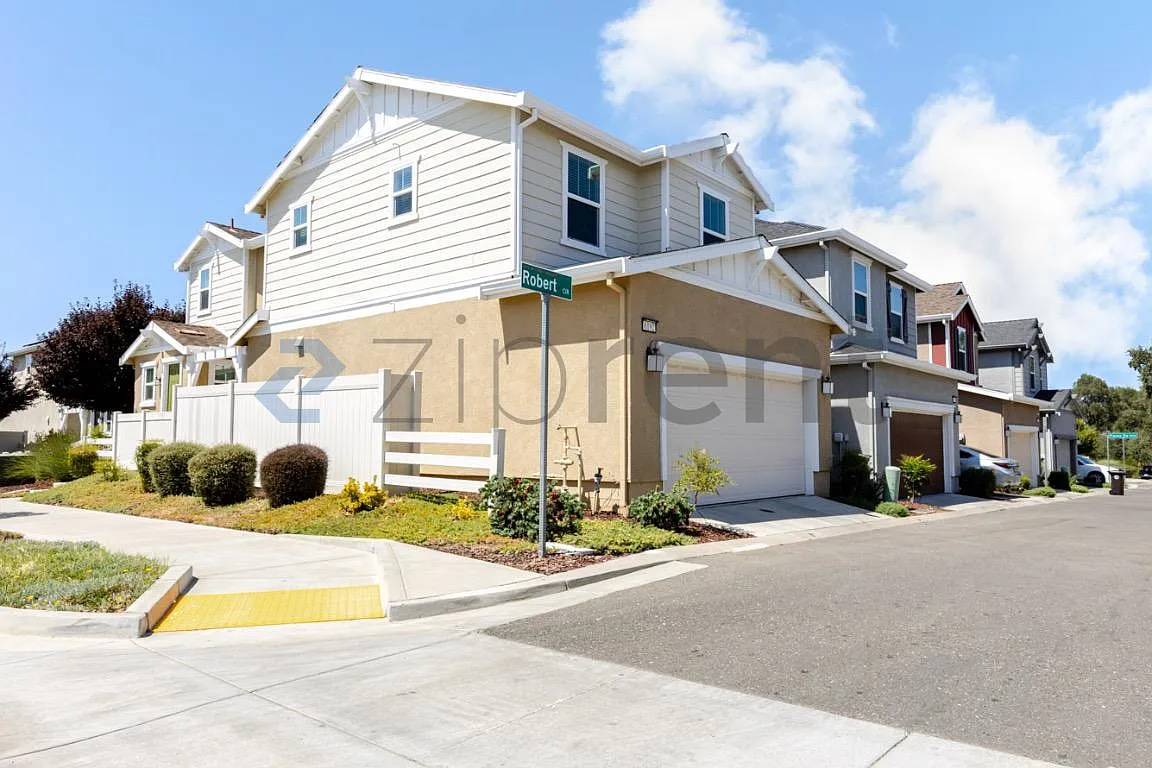 3 bed, 2.5 bath, 1508 sqft, $2,550 — Photo 1