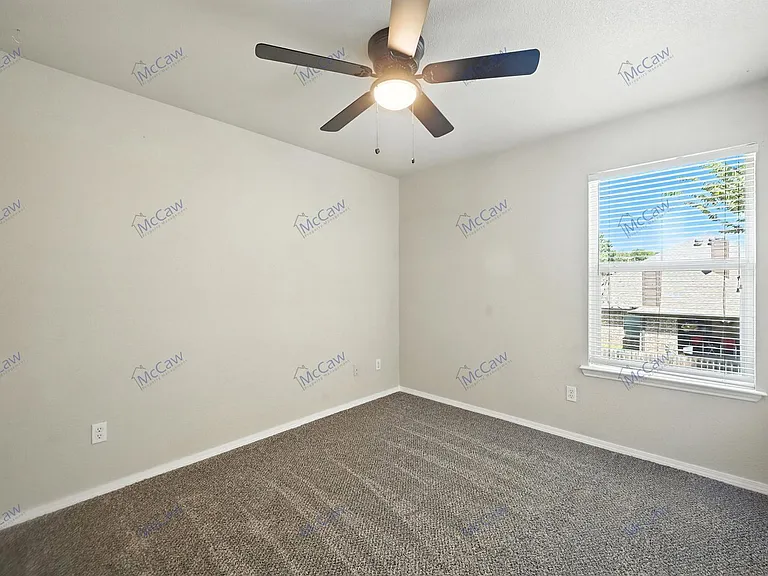 1317 Village Garden Dr — Photo 13