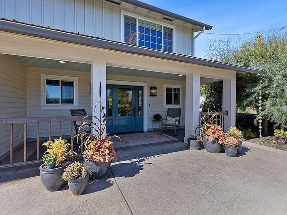 3rd image of 2973 NW West Hills Loop