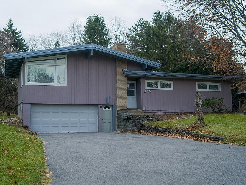 1st image of 109 Windcrest Dr