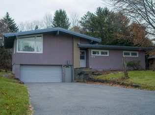 109 Windcrest Dr, Camillus, NY 13031