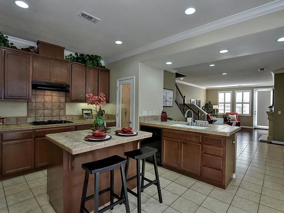 5th image of 1230 Thornbury Ln