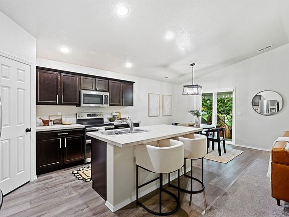 4th image of 3423 NW 12th Ave