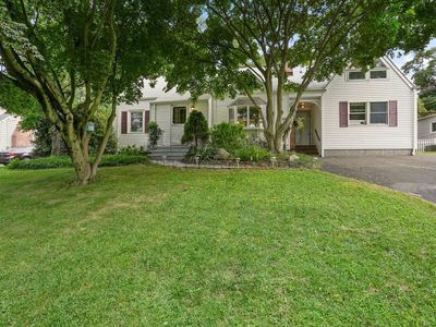 258 Woodridge Avenue, Fairfield, CT, 06825