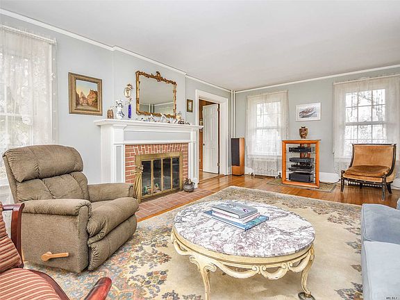 4th image of 47 Littleworth Ln