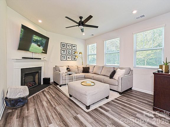 5th image of 1416 Galloway Rd