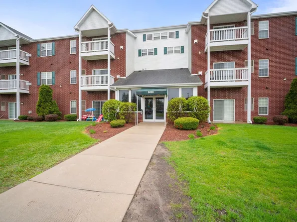 6020 South Buckhorn AVENUE #204, Cudahy, WI 53110