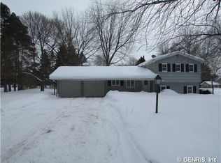 1073 Whalen Rd, Penfield, NY 14526