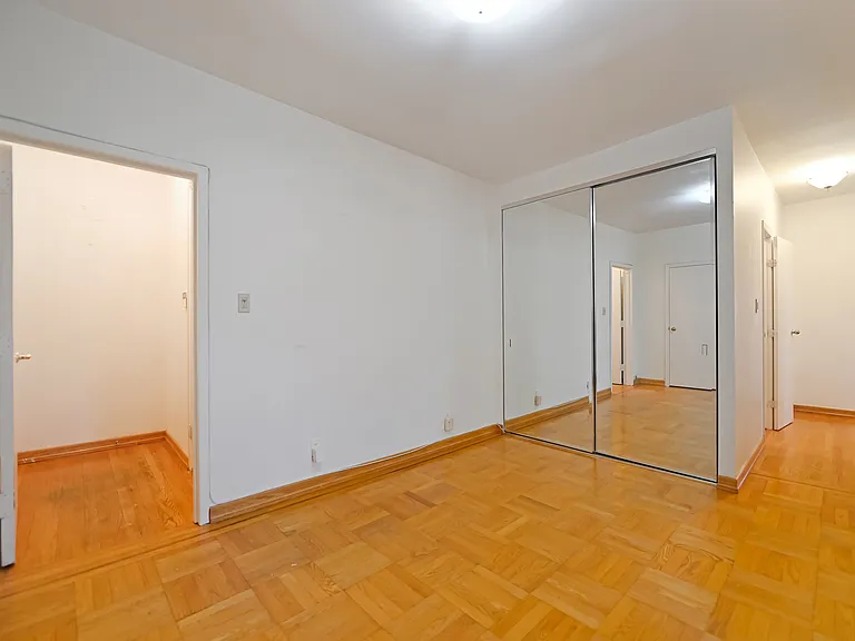 100 Avenue P #315 — Photo 1