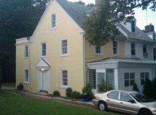7049 Lincoln Dr, Philadelphia, PA 19119