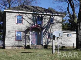 1750 Delavan Rd, Delavan, IL 61734