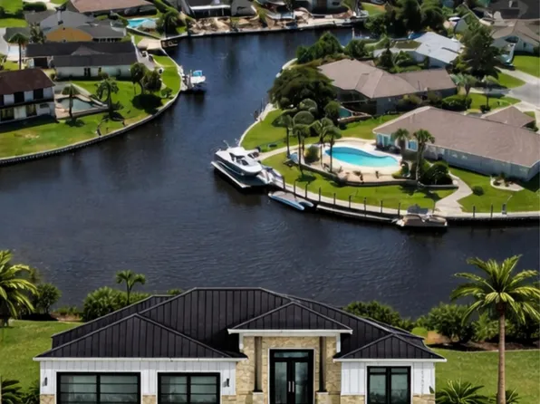 409 Wahoo Rd, Panama City Beach, FL 32408