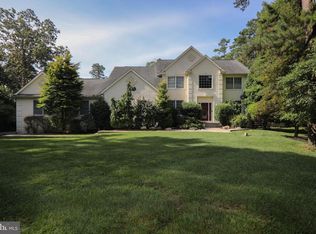 89 Strawberry Dr, Shamong, NJ 08088