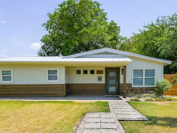 5881 Tracyne Dr, Westworth Village, TX 76114