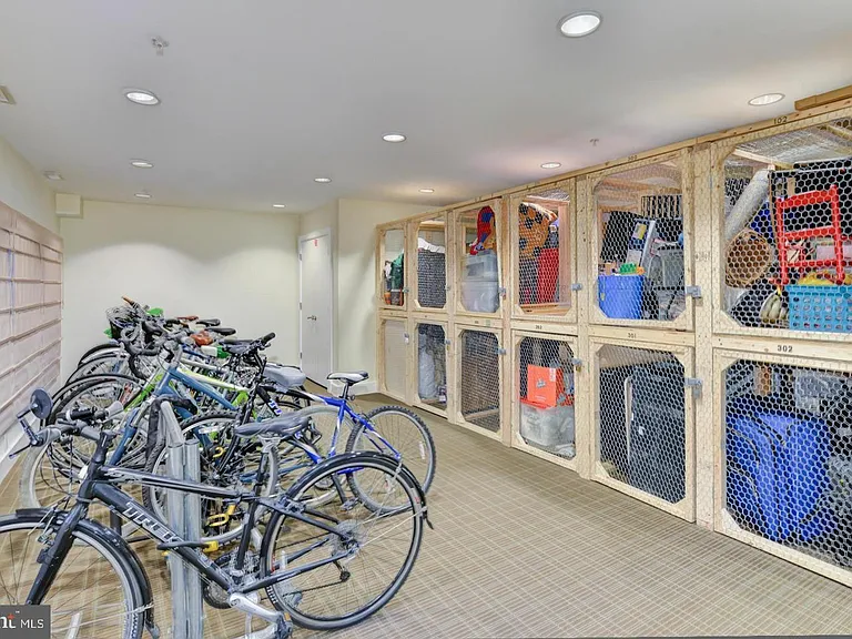 449 R St NW #101 — Photo 6