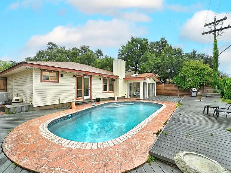 11205 Morning Glory Trl — Photo 23