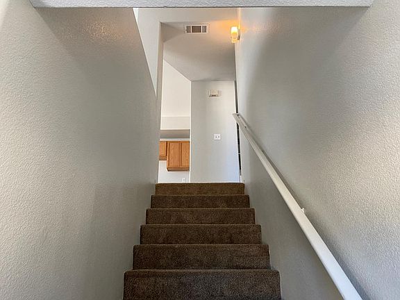 5th image of 2161 Hussium Hills St
