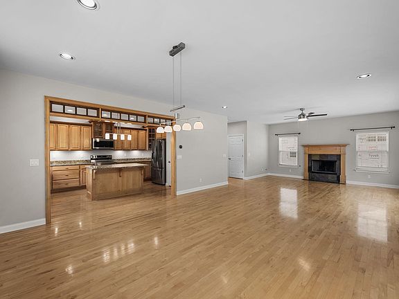 5th image of 1917 Garland Circle Dr
