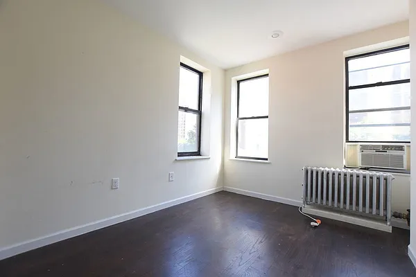 Rented by Compass | media 19