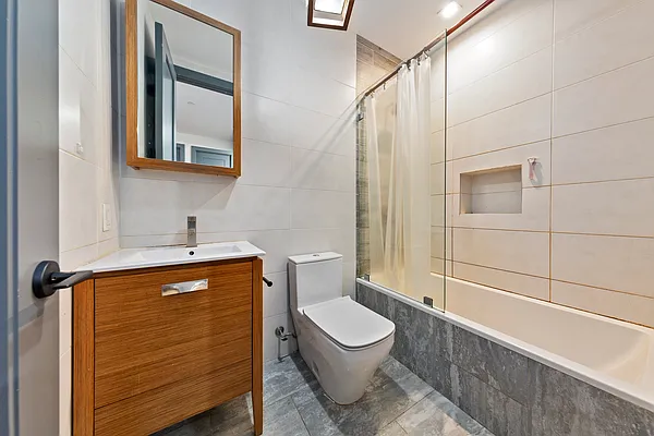 Rented by Friedman Mayer, LREB | media 8