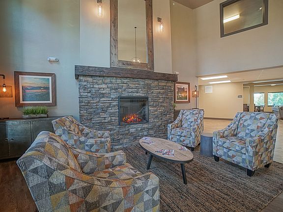 3rd image of 2800 Alder St #934a227b6