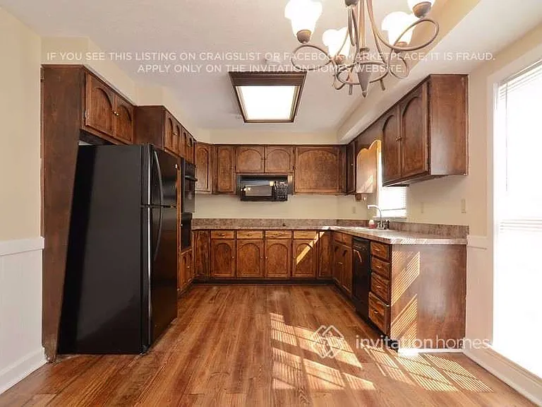 6212 Shallowford Way — Photo 3