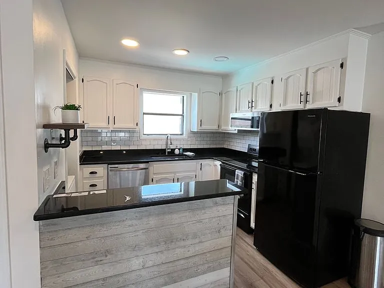 1503 Carolina Beach Ave N #2A — Photo 6
