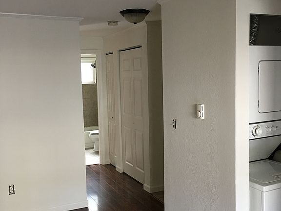 2nd image of 1126 N 198th St Unit B102