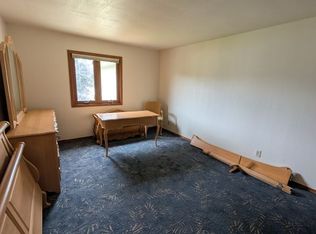 W167N11167 Queens Ct, Germantown, WI 53022